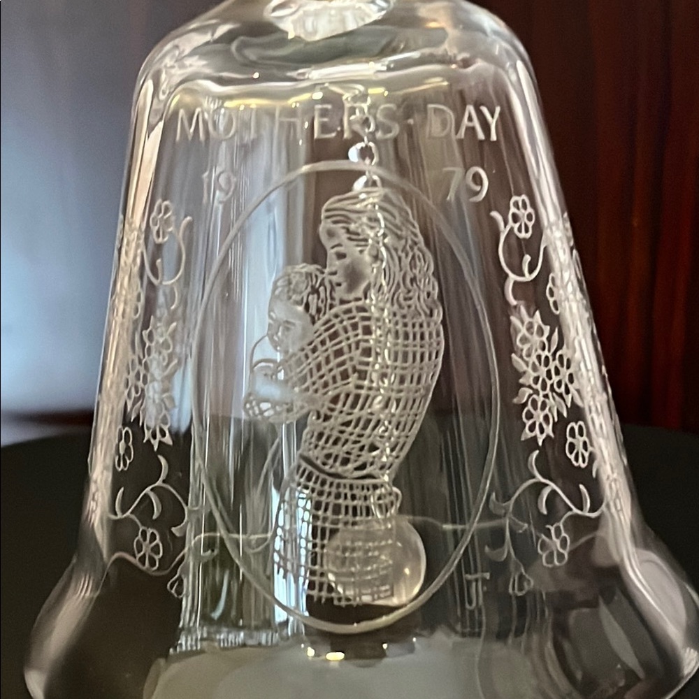 Vintage  Mothers Day Crystal Fostoria 1979 clear glass Bell